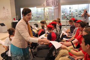 Великолучане отмечают День флага (ФОТО)