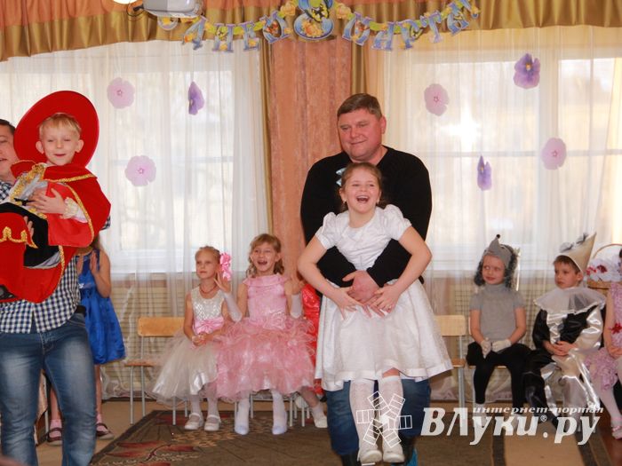 8 марта в саду 26