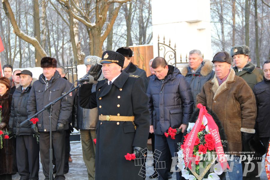 Торжественные мероприятия, посвященные 71-й годовщине освобождения Великих Лук от немецко-фашистских захватчиков (фото)