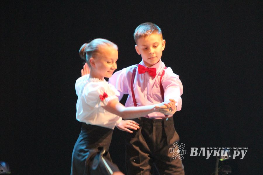 В ДК им. Ленина состоялся концерт театра «Трубадур»