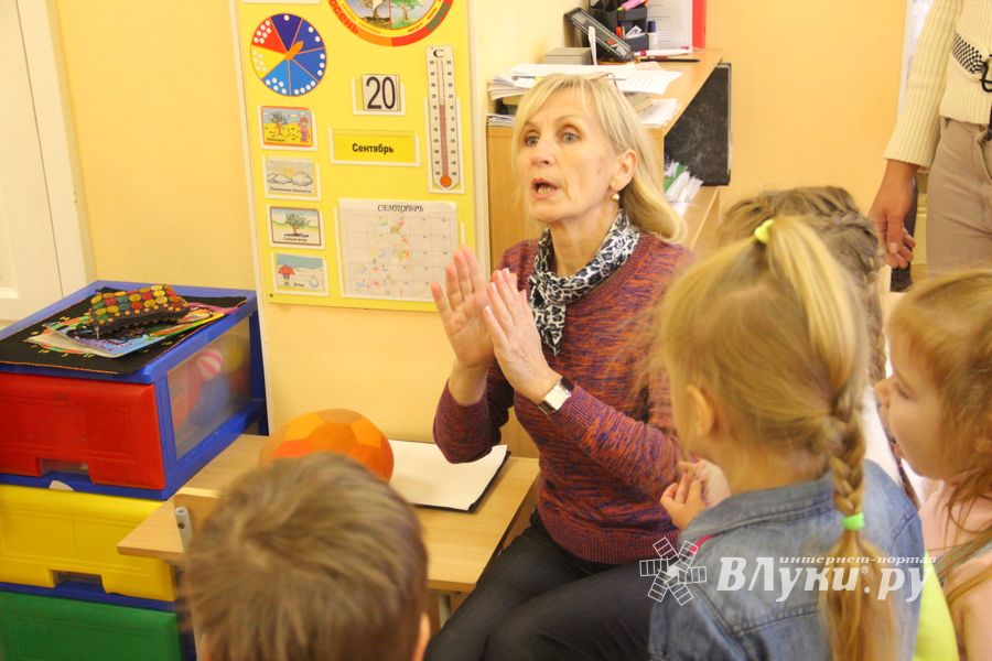 Воспитатели «Центра развития ребёнка» отмечают двойной праздник (ФОТО, ВИДЕО)