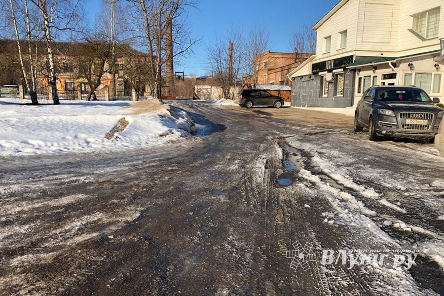 Новая речка появилась в Великих Лука (ФОТО; ВИДЕО)