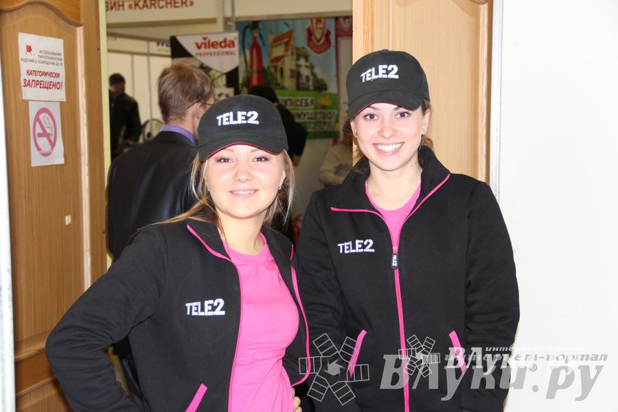 В Великих Луках начала работу 4-ая универсальная выставка