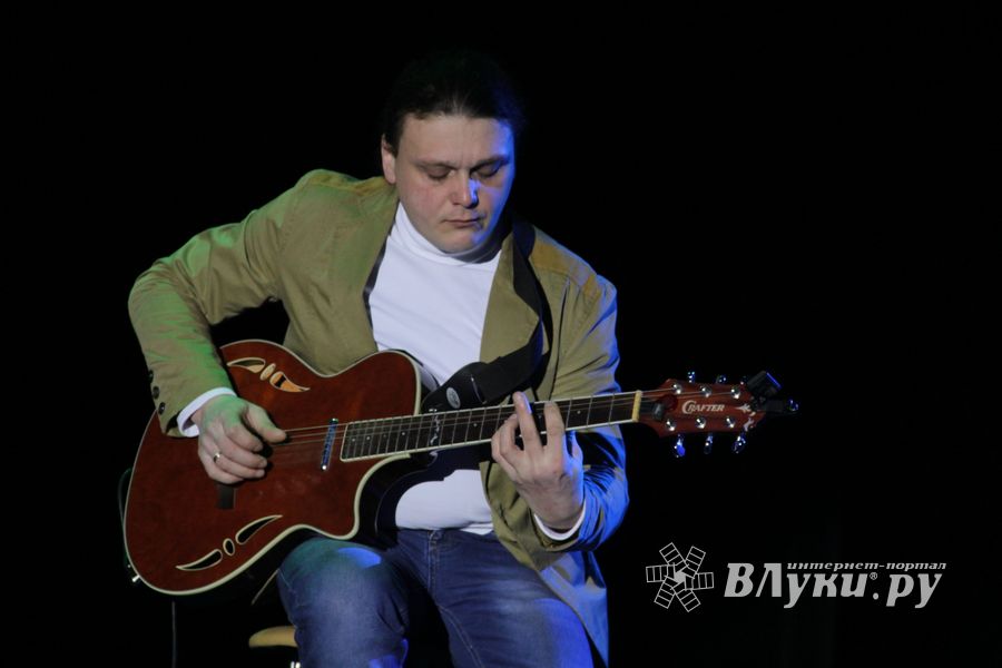 В Великих Луках прошел концерт, посвященный дню освобождения города (фото)