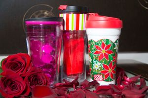 Тем, от кого на душе светло, дарим нежность и тепло (ФОТО)