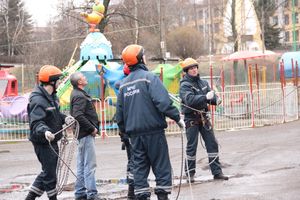 В Великих Луках в Парке культуры и отдыха полным ходом идёт подготовка к празднованию Масленицы (фото)