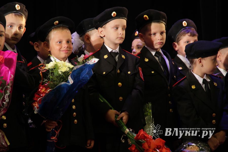 День знаний 10 лицей отметил традиционно (ФОТО)