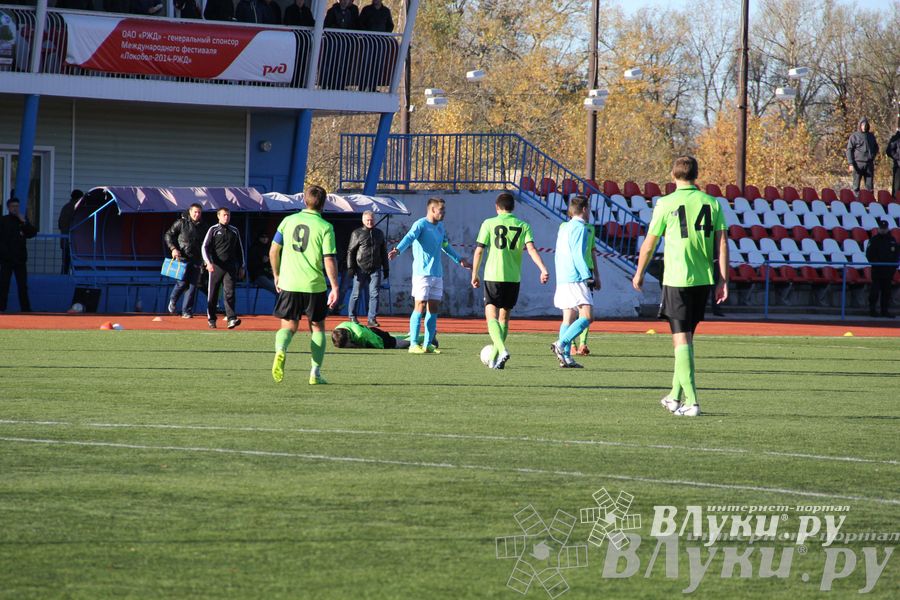 Футбольный матч «Луки-Энергия» — «Карелия» (фото)