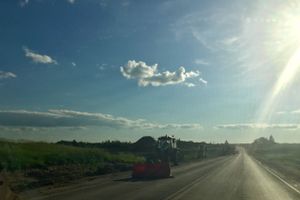 На трассе Рига-Москва идут дорожные работы (ФОТО)