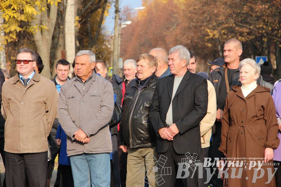 В Великих Луках прошло открытие мемориальной доски памяти Е.А. Клевцова