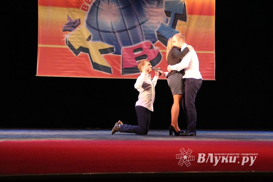 Осенняя игра КВН, посвященная 850-летию Великих Лук (фото)