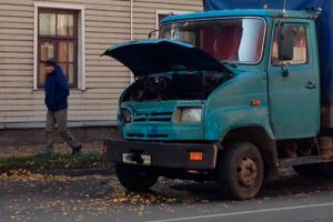 В Великих Луках на проспекте Гагарина произошло ДТП (фото)