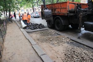 Дорожные работы на улицах Великих Лук (ФОТО)