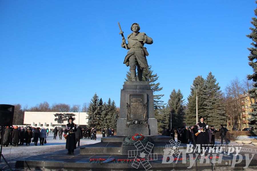 90-летие со дня рождения Александра Матросова. Митинг и возложение цветов к памятнику