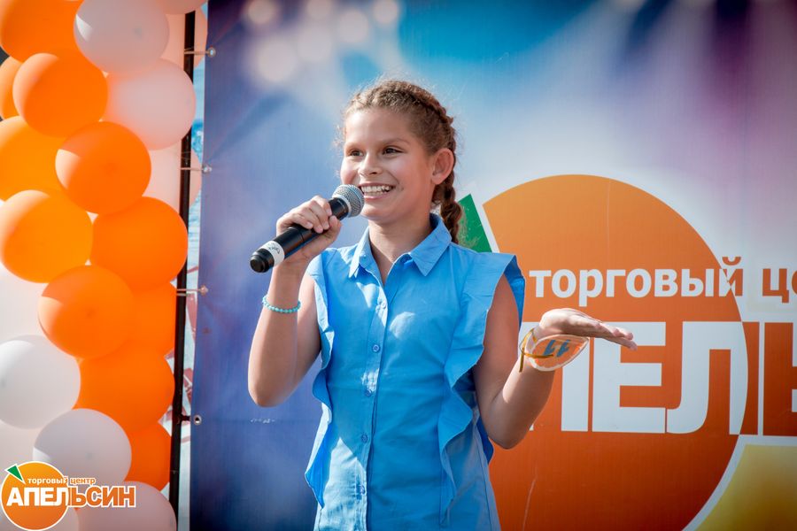 В Великих Луках состоялся детский вокальный конкурс «Оранжевая песенка – 2018» (ФОТО, ВИДЕО)