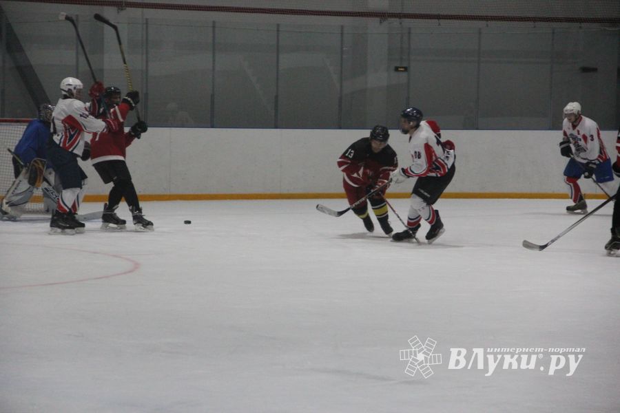 Уверенная победа «Экспресса» на ледовой арене (ФОТО)