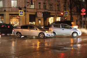 ДТП на перекрёстке Ленина-Зверева (ФОТО)
