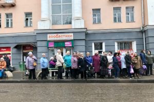 Великие Луки. Радоница. Пробки (ФОТО)