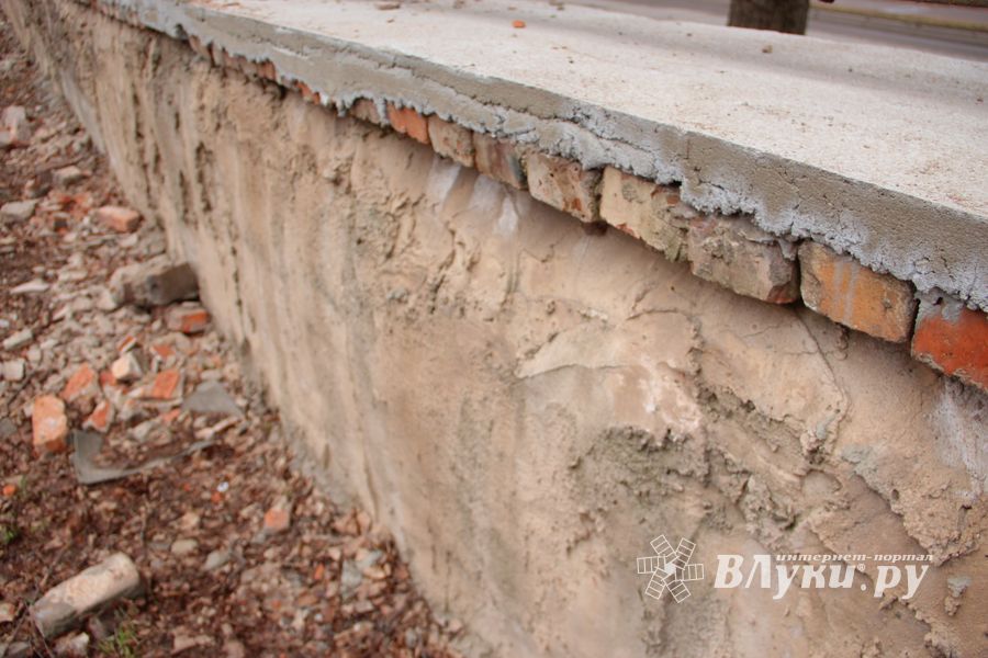 Продолжается благоустройство территории больницы (ФОТО)