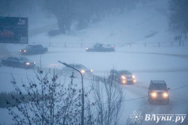 Энергетики работают в Псковской области в режиме повышенной готовности