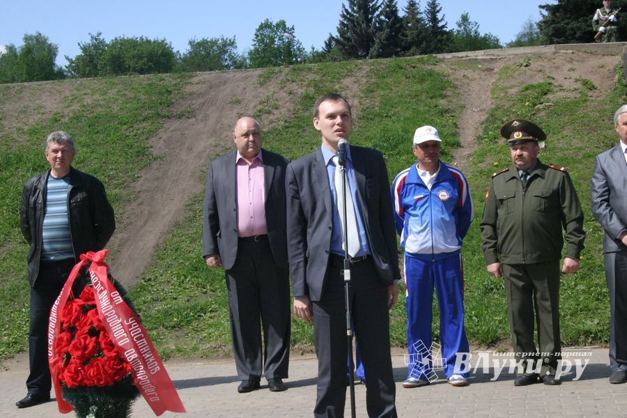 Члены Международный автопробега прибыли в Великие Луки 