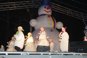 Великие Луки к встрече Нового года готовы (ФОТО)