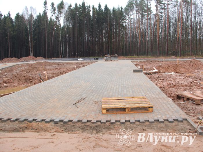 В медленном строительстве великолукского велоцентра виноват дождь (ФОТО)