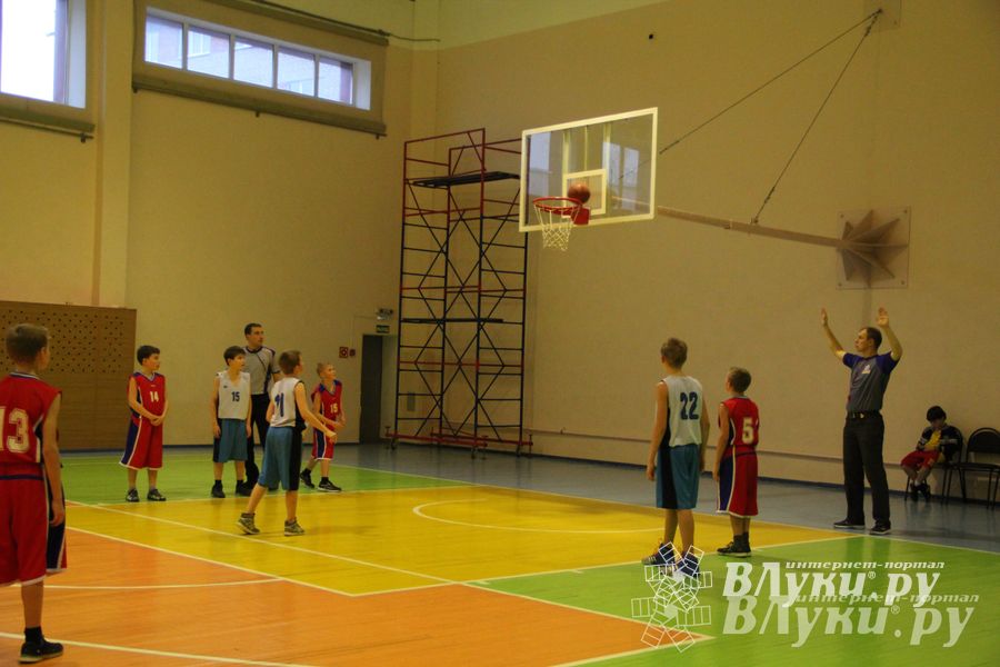 Великолукские баскетболисты стали победителями междугородних соревнований по баскетболу