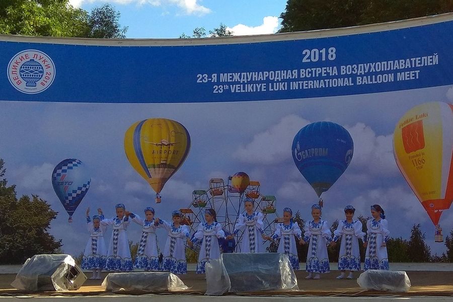 ​Воспитанницы детского сада 16 приняли участие в праздничном концерте, посвященном МВВвВЛ-2018 (ФОТО)