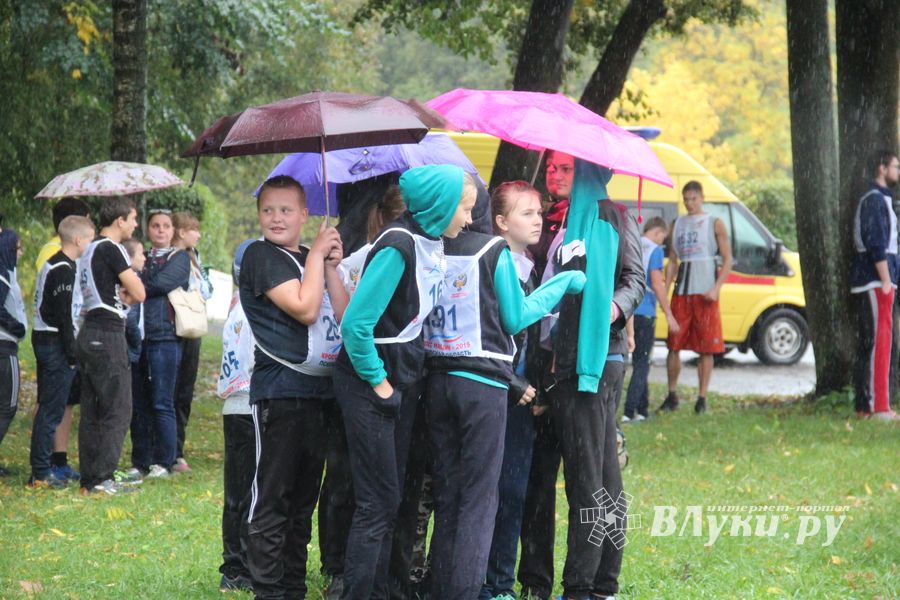 В Великих Луках прошел «Кросс Нации - 2015» (фото)