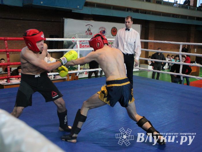 В Великих Луках прошли соревнования по кикбоксингу (ФОТО)