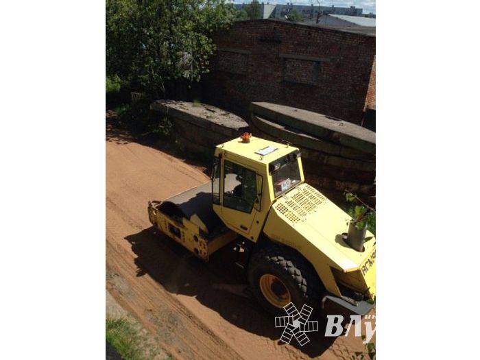 Фотофакт: была тропинка - стала дорога