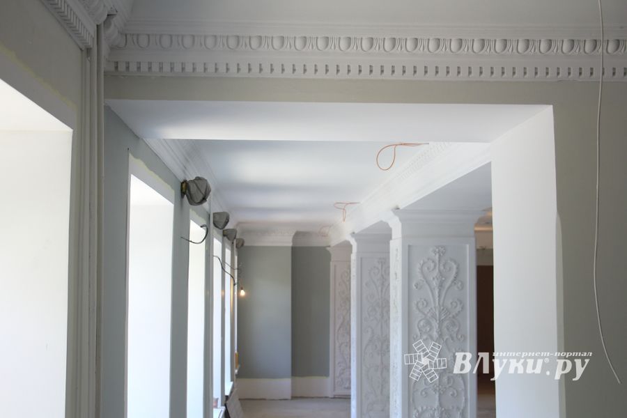 Обновлённый интерьер Великолукского драмтеатра - всё что удалось увидеть (ФОТО)