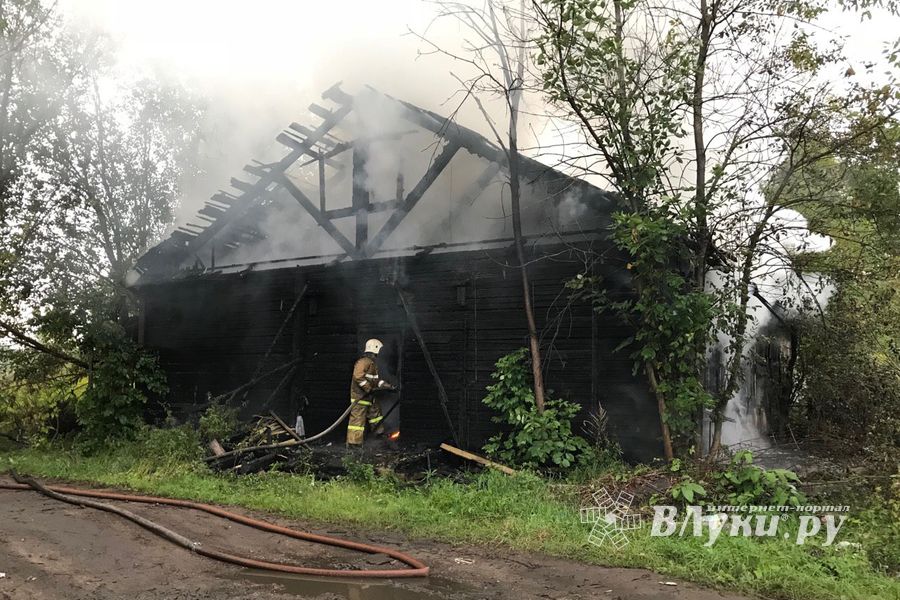 Пожар на проспекте Гагарина в Великих Луках