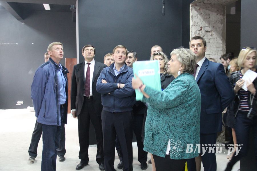 Андрей Турчак в Драмтеатре  Великих Лук: Не превращать малый зал в банкетный! (ФОТО)