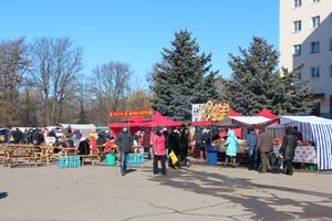 В Великих Луках празднуют День воссоединения Крыма с Россией