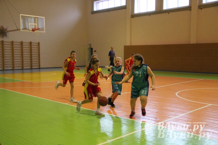 Великолукские баскетболисты стали победителями междугородних соревнований по баскетболу