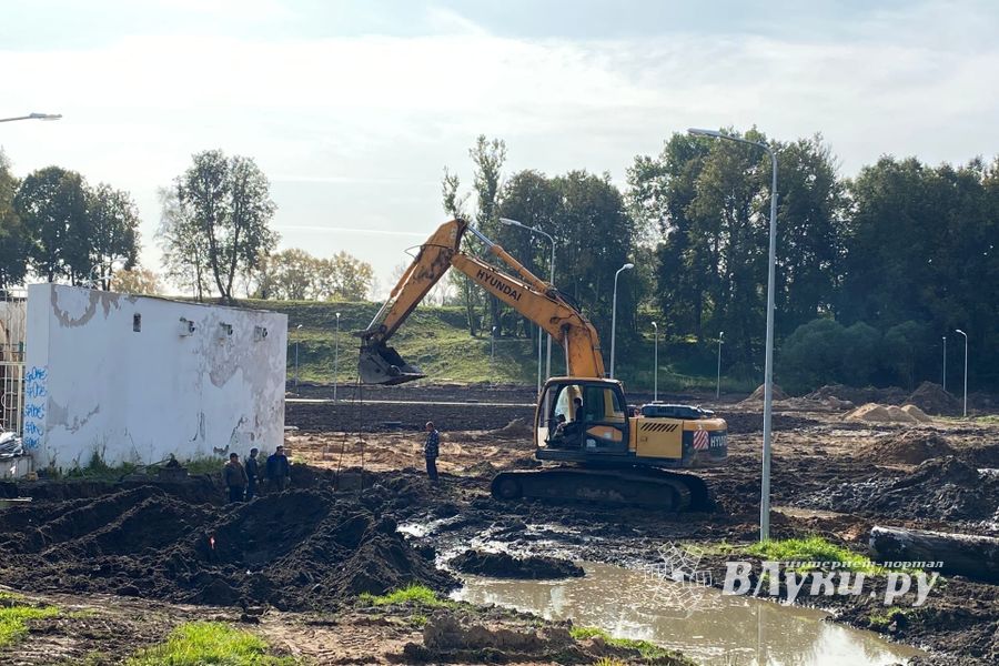 Новости со стройплощадки в Петровском парке (ФОТО)