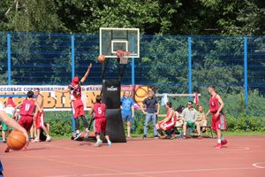 В Великих Луках прошли спортивные мероприятия, приуроченные ко Дню физкультурника (ФОТО)