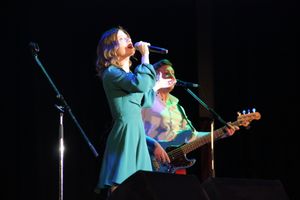 В Великих Луках состоялся концерт Юлии Савичевой (фото)