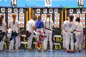 В Великих Луках проходят соревнования по стрельбе из лука (ФОТО)