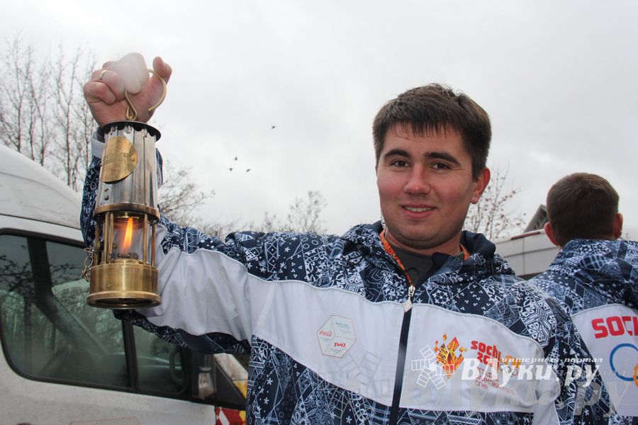 Эстафета Олимпийского огня в Изборске и Пскове