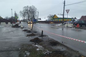 В Великих Луках устанавливают новые светофоры (ФОТО)