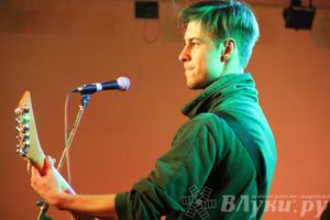 ​Фестиваль живой музыки «Арена фест» прошел в Великих Луках  (фото)