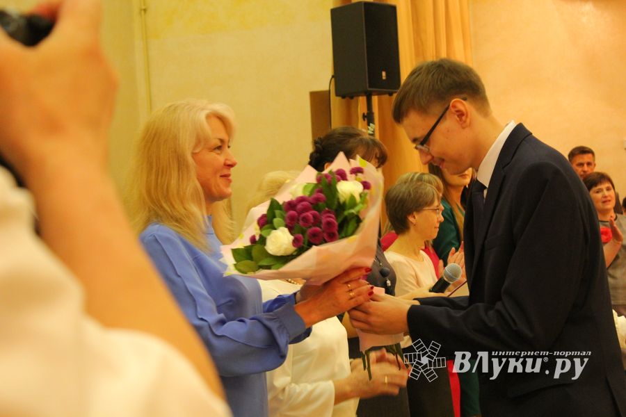 Последний звонок – праздник с нотками грусти (ФОТО)