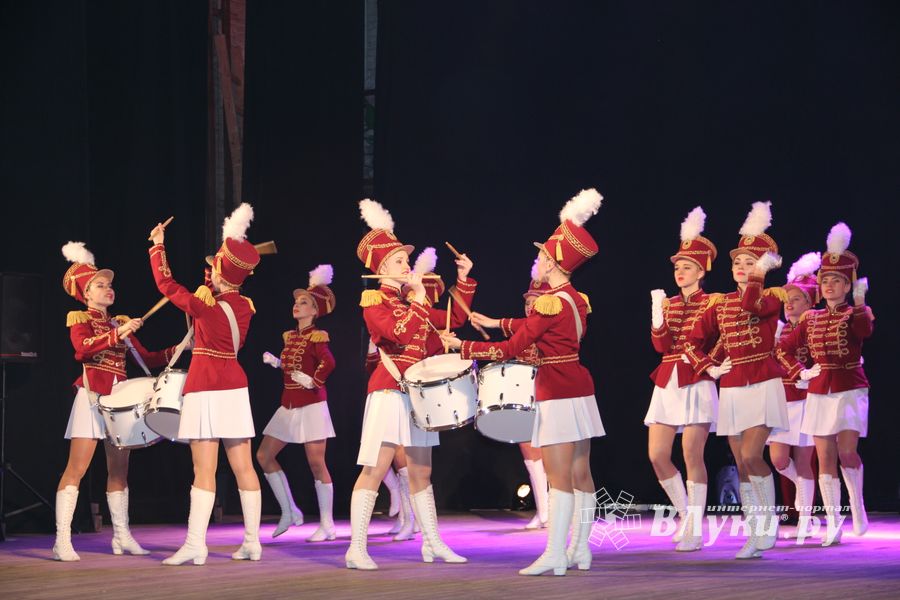 18 мая состоялся юбилейный концерт коллектива мажореток «Золотые погоны» (ФОТО)