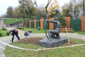 Теперь и в Великих Луках есть что потереть на удачу (ФОТО)