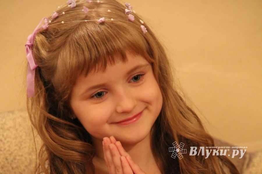 Фотосессия финалисток конкурса «Маленькая красавица Великие Луки 2014»