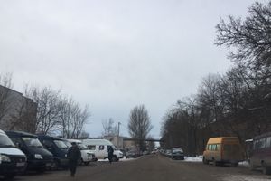 Жители ул. Малышева и Литейной просят губернатора разобраться с «заставленностью» дороги (ФОТО)