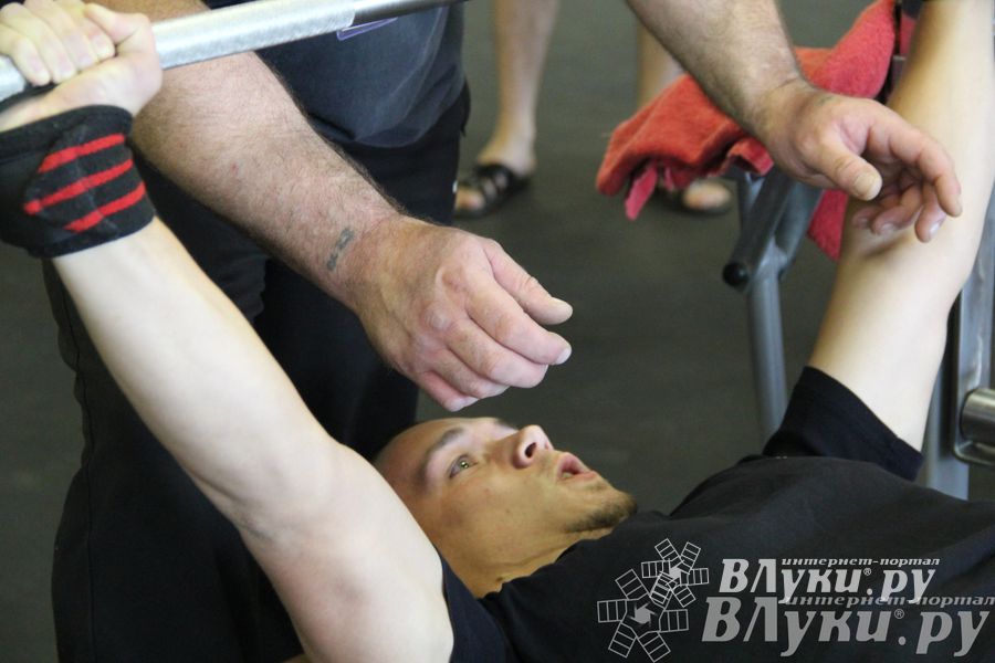 Народный жим в «С-Фитнес»